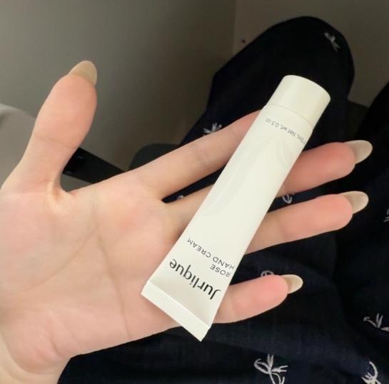 ？2025口碑护手霜告别干燥皲裂OG真人游戏护手霜怎么挑选效果好(图2)